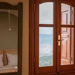 The Fern House 3*