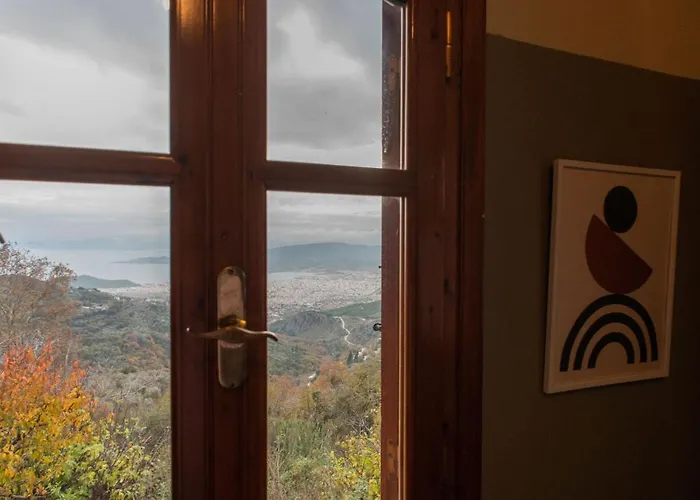 מלון דירות The Fern House 3*