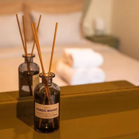 The Fern House Apartmanhotel Makriníca